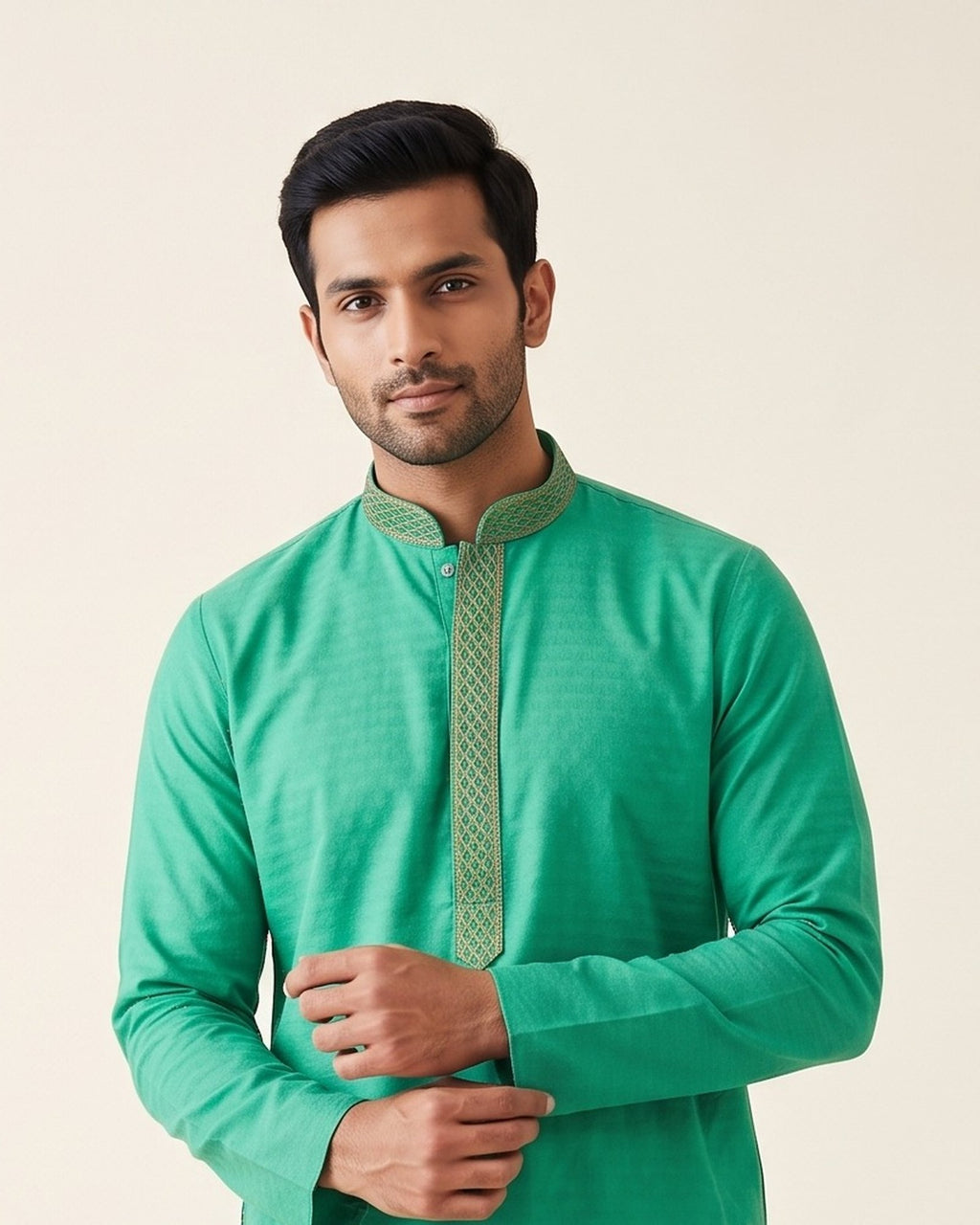 Emerald Green kurta pajama set for men, collar and placket close-up
